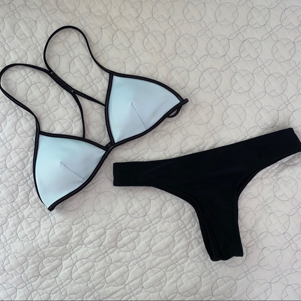Victoria’s Secret & Hollister Bikini Set